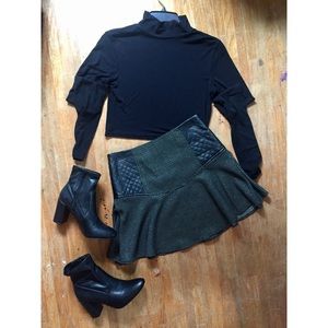 BCBGeneration black and white skirt